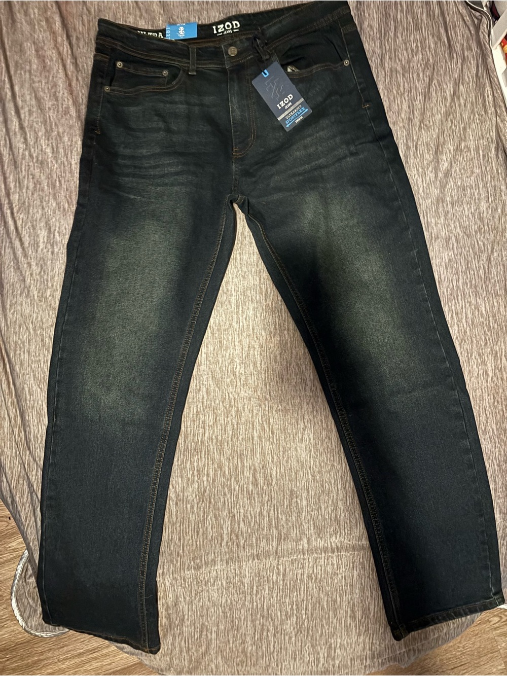 Izod Men's Slim Straight Dark Black Wash Jeans